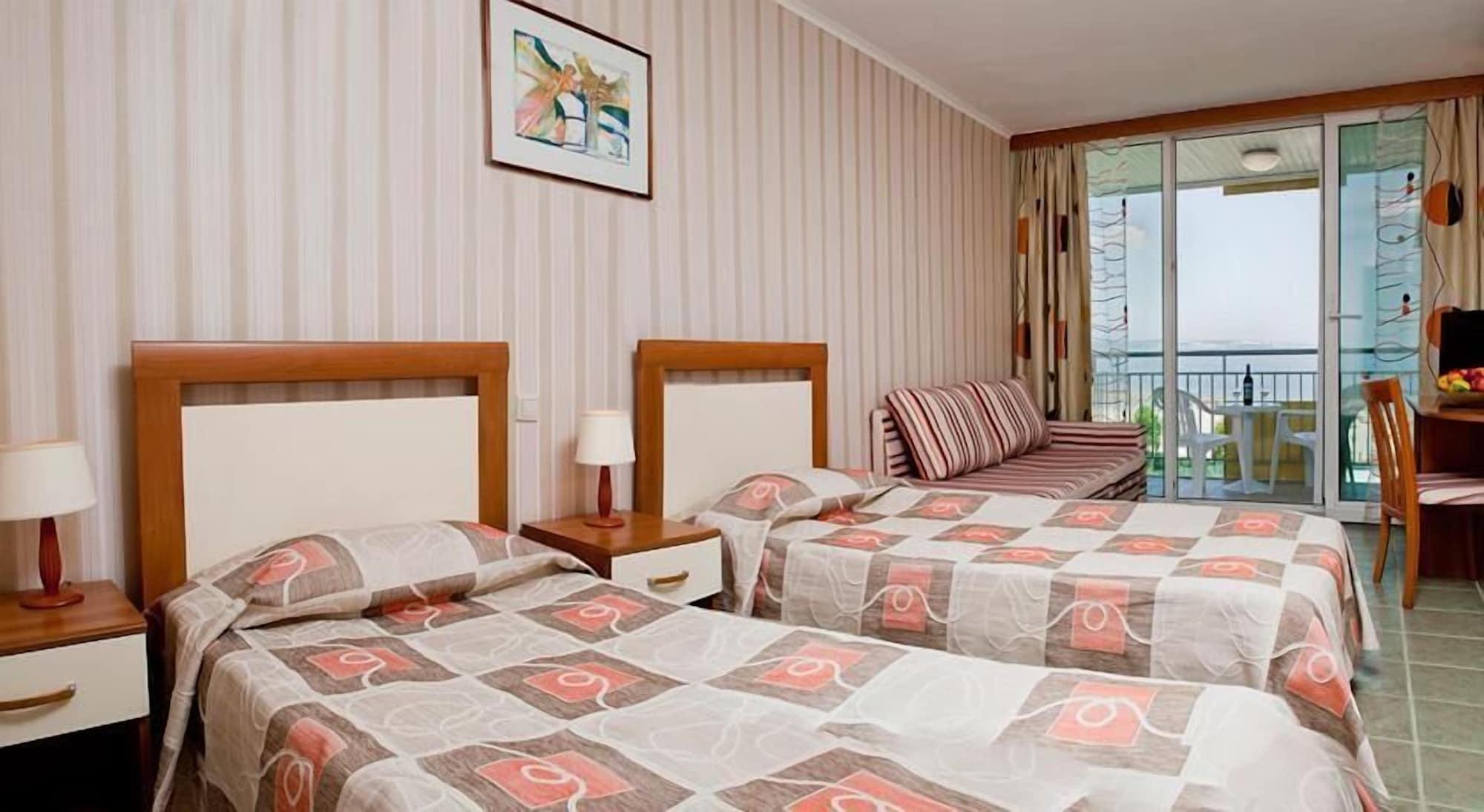 Hotel Laguna Garden Albena Extérieur photo