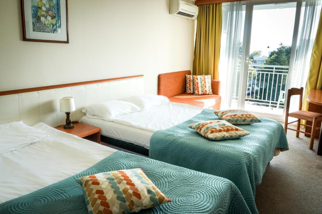 Hotel Laguna Garden Albena Extérieur photo