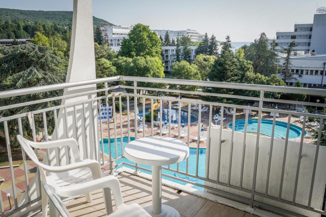 Hotel Laguna Garden Albena Extérieur photo
